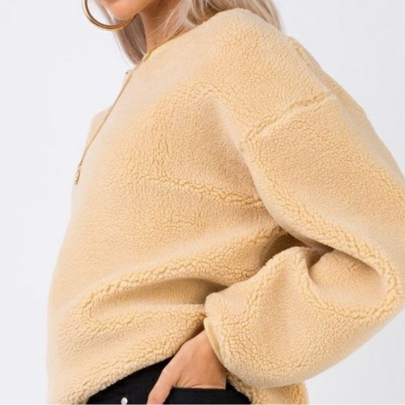 Sweaters - Princess Polly Sherpa sweatshirt size S